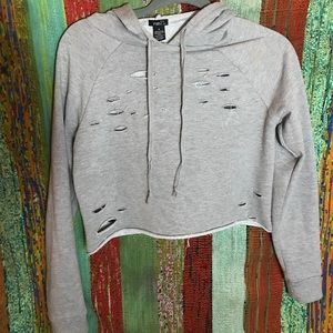 RUE 21 Cropped sweatshirt